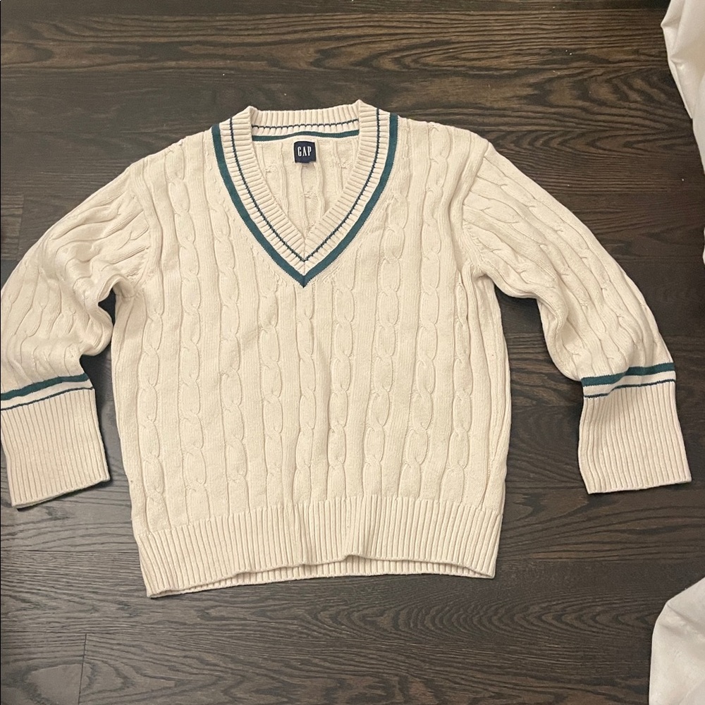 GAP Men's V-Neck Sweater in Cream with Green Trim